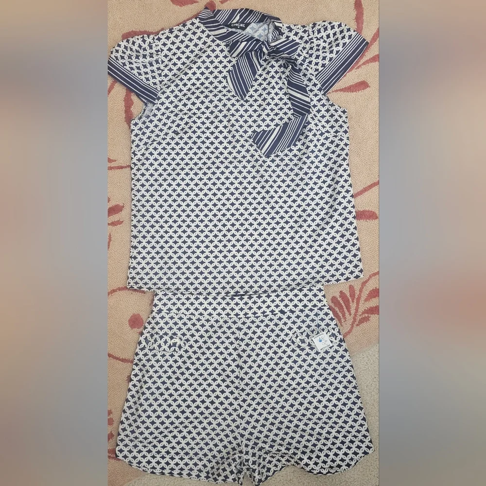 Chicindy Geometry Print Ribbon Top & Pocket Design Shorts Set. Medium - Picture 3 of 9